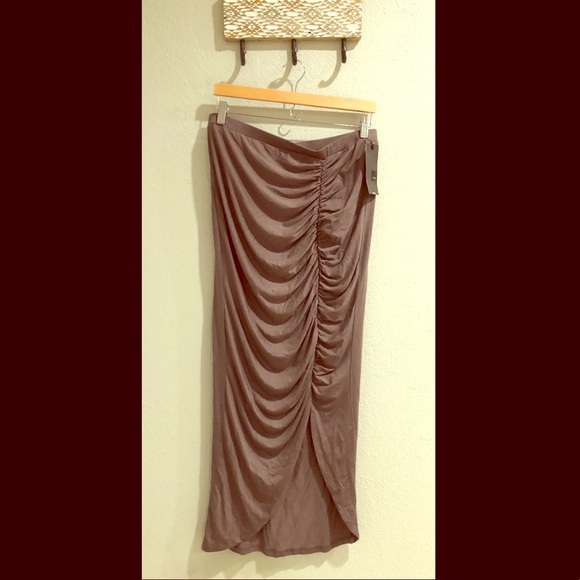 Mossimo Supply Co. Dresses & Skirts - {Mossimo} Asymmetrical Mermaid Skirt